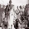 031-Sivananda-gathering-with-SV.jpg